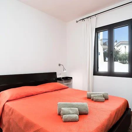 Garden Flat Orosei